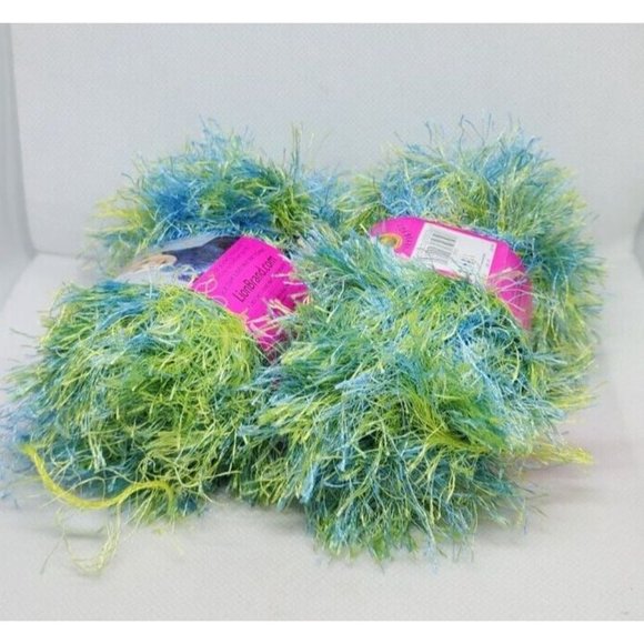 Fun fur Color 207 Art #320 Lot 118426 Polyester 57yd Yarn Multicolor - Picture 4 of 16